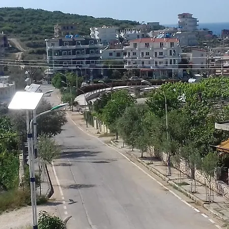 Florand Sela Apartment Ksamil