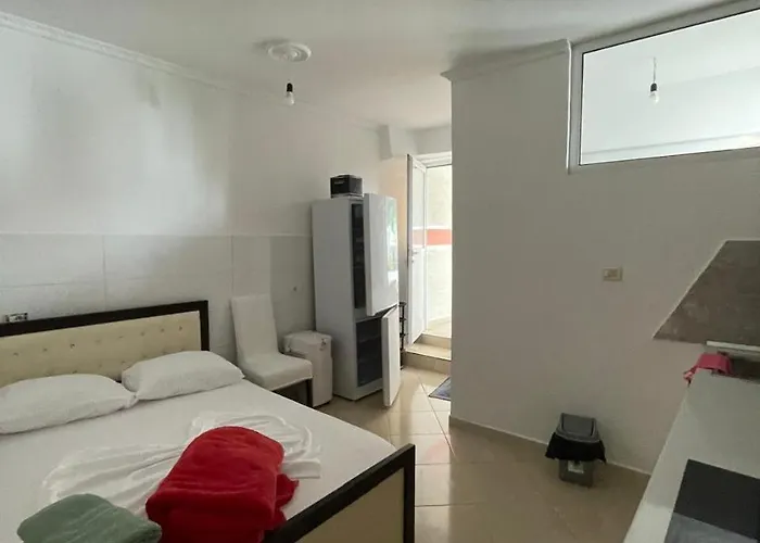 Florand Sela Apartament *