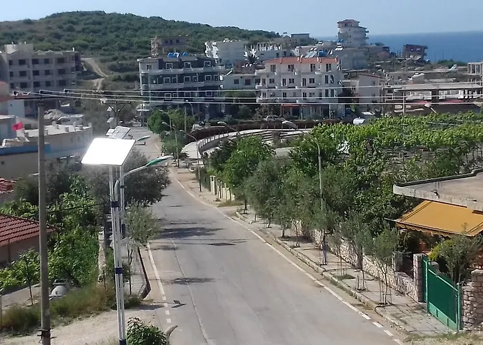 Florand Sela Apartamento Ksamil