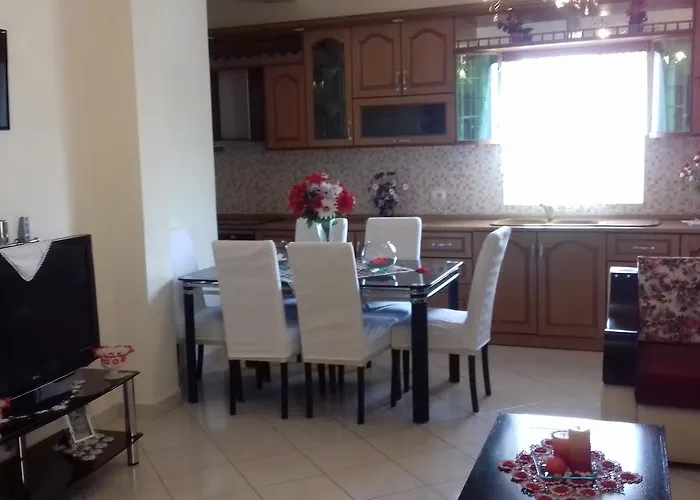 Florand Sela Apartament *