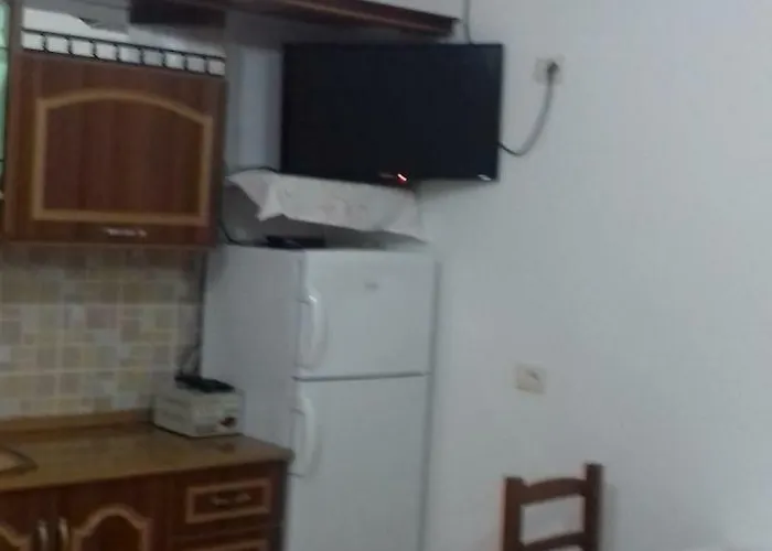 Florand Sela Apartament Ksamil